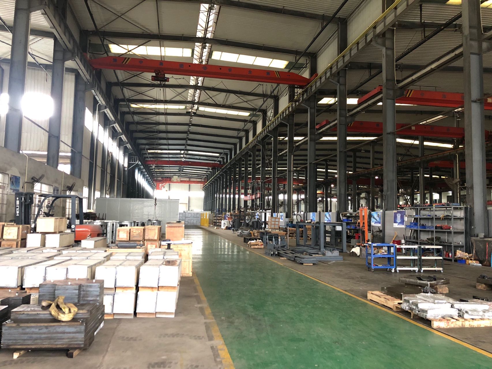 2018年1月,自建工廠投入使用,開始組建生產(chǎn)團隊 2018年1月,自建工廠投入使用,開始組建生產(chǎn)團隊